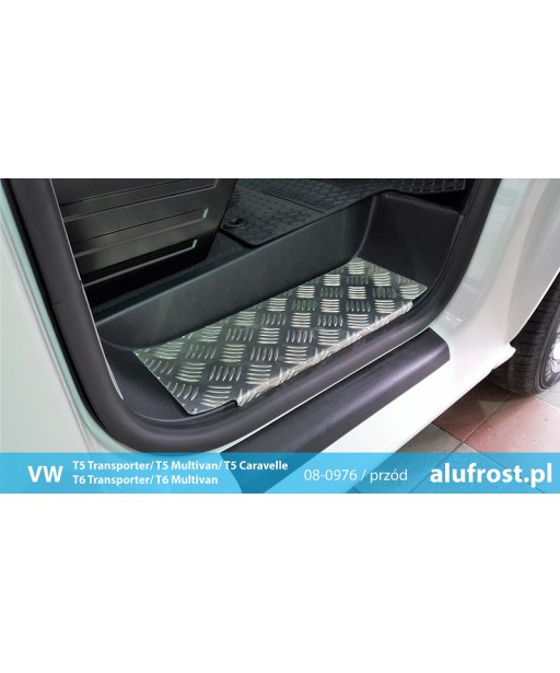 Nakładki na stopnie wewnętrzne (aluminiowe przednie) VW T5 TRANSPORTER / MULTIVAN / CARAVELLE | T6 TRANSPORTER / MULTIVAN